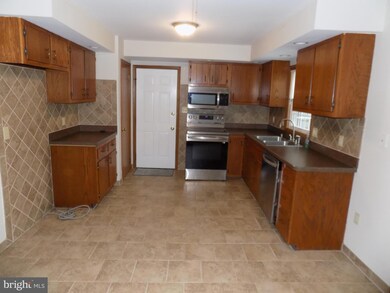 765 Whistle Stop Ln, Quakertown, PA 18951 - photo 7