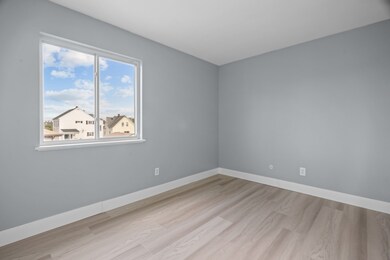 239 Glasgow St unit 10, Fall River, MA 02721 - photo 5