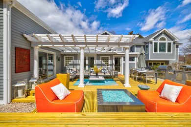 Pergola, outdoor seating area