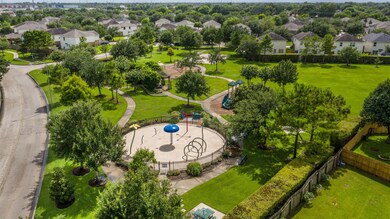 8914 Durham Manor Ln, Houston, TX 77075 - photo 4