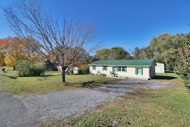 219 Rigney Dr, Manchester, TN 37355 - photo 6