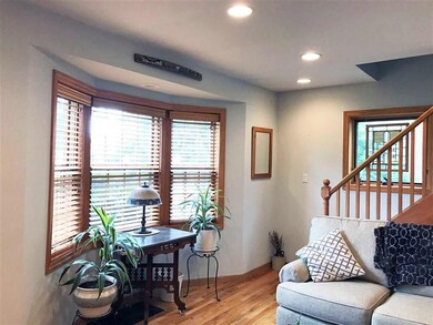 473 N Howard Ave, Elmhurst, IL 60126 - photo 2