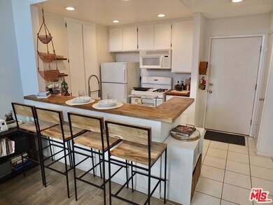 826 Coriander Dr unit C, Torrance, CA 90502 - photo 4