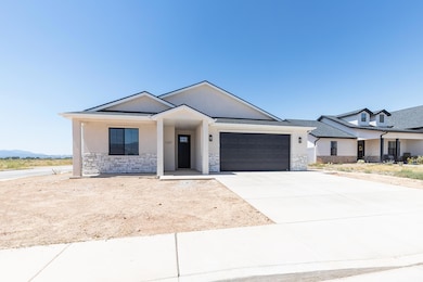 1148 Yucca St, Cedar City, UT 84721 - photo 2