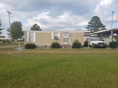 332 Hendrixson Dr, Manchester, TN 37355 - photo 3