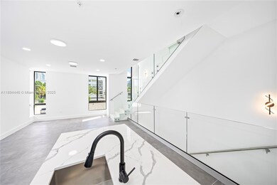 526 SW 2nd St unit 1, Miami, FL 33130 - photo 6