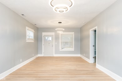 940 W 34th St, Indianapolis, IN 46208 - photo 5