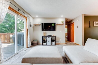 9835 Juniper St NW, Coon Rapids, MN 55433 - photo 4