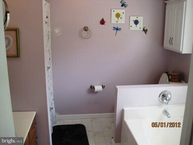 787 Cider Dr, Bunker Hill, WV 25413 - photo 5