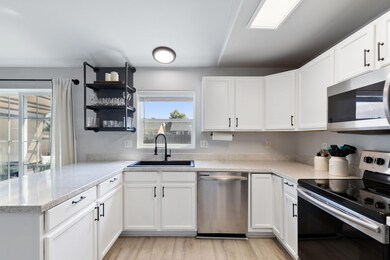 3246 SW Newberry Ave, Redmond, OR 97756 - photo 7