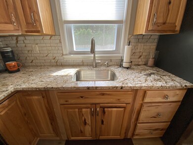 85 Meech Rd, Middletown, CT 06457 - photo 6