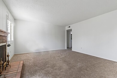 1412 W Dorothea Visalia CA1