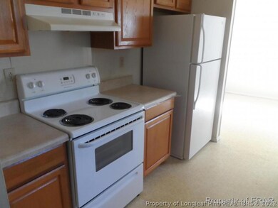 609 Rock Spring Rd, Fayetteville, NC 28314 - photo 3