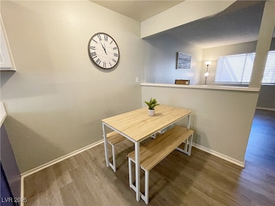 1617 Cordoba Ln unit a, Las Vegas, NV 89108 - photo 6