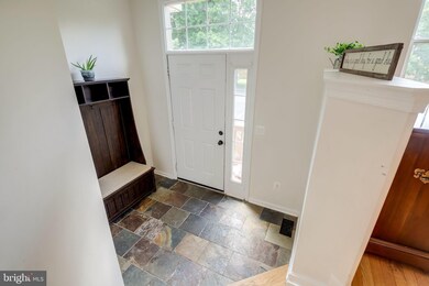 210 Hackley Ct, Purcellville, VA 20132 - photo 4