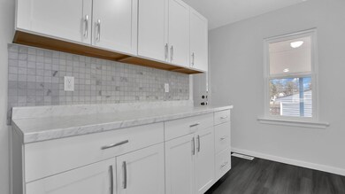 582 S waverly-st