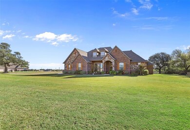 219 Maral Ln, Azle, TX 76020 - photo 3