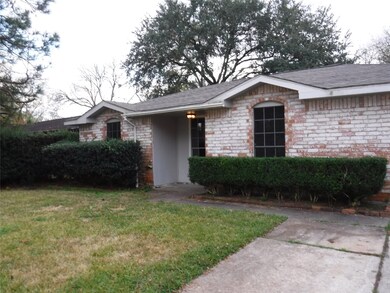 16714 David Glen Dr, Friendswood, TX 77546 - photo 2