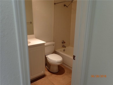 2002 N Fitzhugh Ave unit 9, Dallas, TX 75204 - photo 6