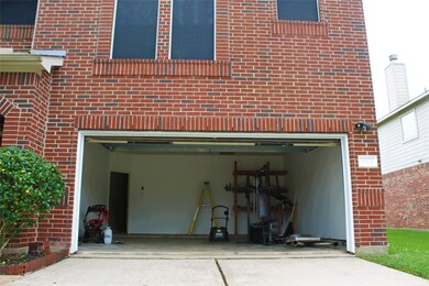 6204 Winter Oak St, Pearland, TX 77584 - photo 4