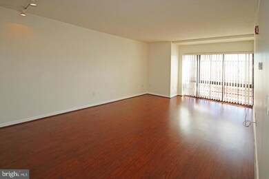 The Aurora Condominiums unit 412, Silver Spring, MD 20910 - photo 4