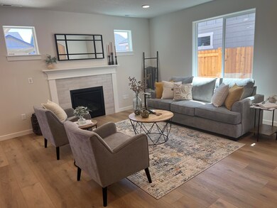 2458 NW Upas Ave unit 136, Redmond, OR 97756 - photo 2