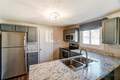 1106 S West St, Findlay, OH 45840 - photo 3