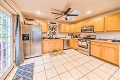 149 State St unit B, Northampton, MA 01060 - photo 3