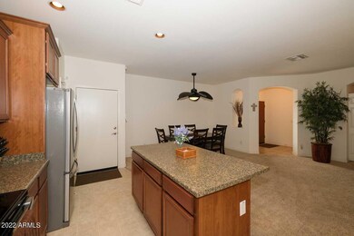 Kitchen_No Chairs4