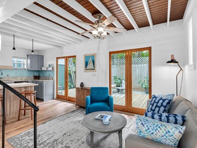 Livingroom and Deck