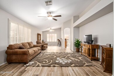 11515 W Pronghorn Ct, Surprise, AZ 85378 - photo 5