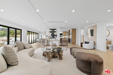 18101 Green Meadow Dr, Encino, CA 91316 - photo 7