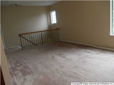 595 Correll Ave unit 144, Staten Island, NY 10309 - photo 2