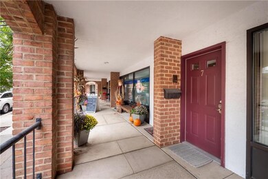 77 W Broad St unit 7, Bethlehem, PA 18018 - photo 2