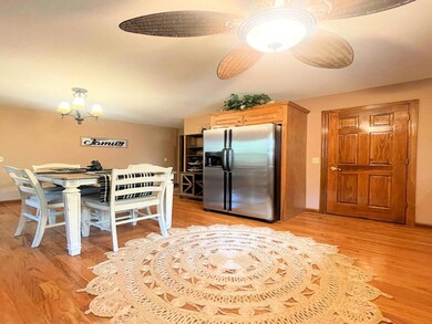 Eat in Kitchen
