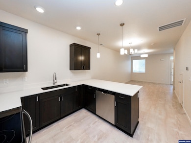 3857 Village Center Dr SE, Salem, OR 97302 - photo 6