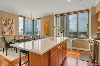 Trump Tower at City Center unit 16D, White Plains, NY 10601 - photo 7