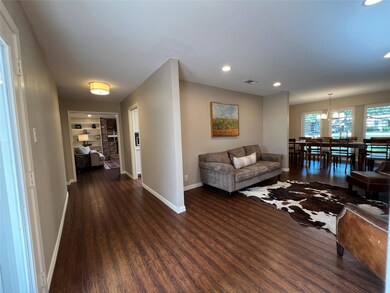 1753 Cynthia Ln, Hurst, TX 76054 - photo 4