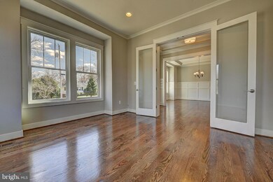 405 Orleans Cir SW, Vienna, VA 22180 - photo 7