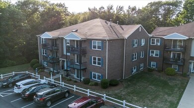 Canterbury Crossing unit E201, Holbrook, MA 02343 - photo 2