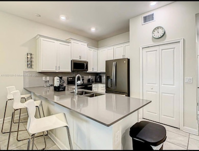 653 Ocena Course Abe unit 653, Davenport, FL 33896 - photo 5