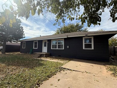 1503 D St, Snyder, OK 73566 - photo 4