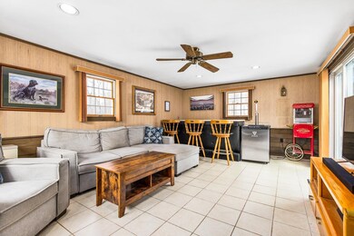 202 Holly Ln, Portsmouth, NH 03801 - photo 3