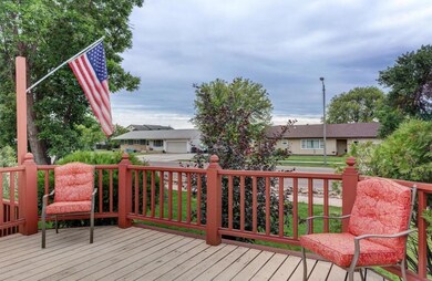 Front Deck<|><|>