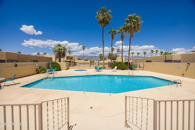 Pool & Spa