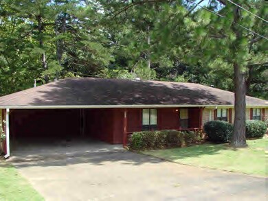 901 Nathan Dr, McComb, MS 39648 - photo 2