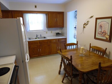 351 Greenpond Rd, Shavertown, PA 18708 - photo 4