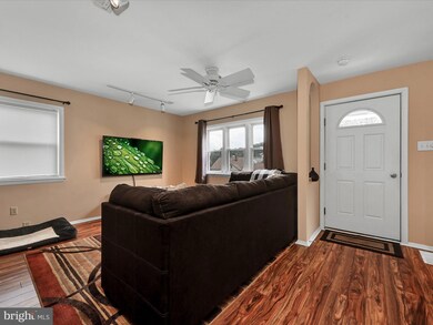 107 Gerald Ave, Reading, PA 19607 - photo 3