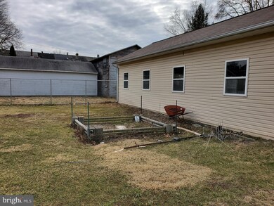 40 S 7th St, Quakertown, PA 18951 - photo 6