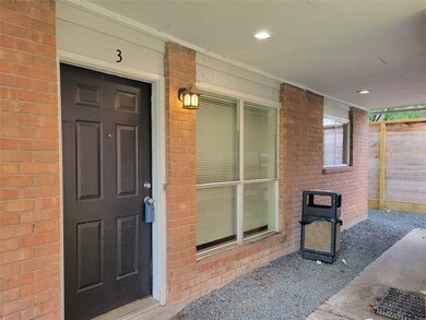 425 E 9th St unit 3, Houston, TX 77007 - photo 4
